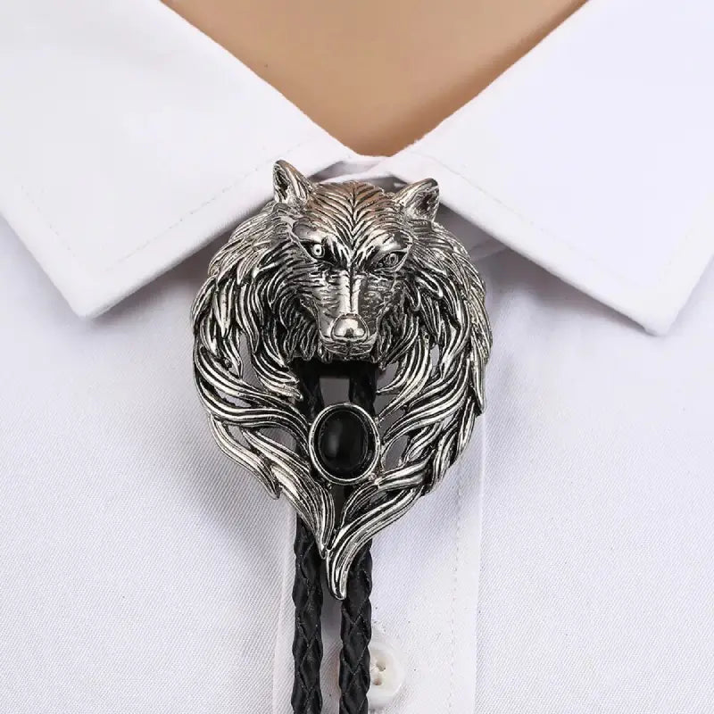 Bolo Tie Wolf